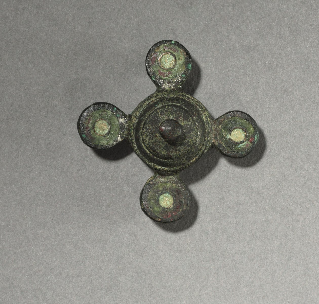 सजावटी ब्रोच, c.100-300 द्वारा अज्ञात
