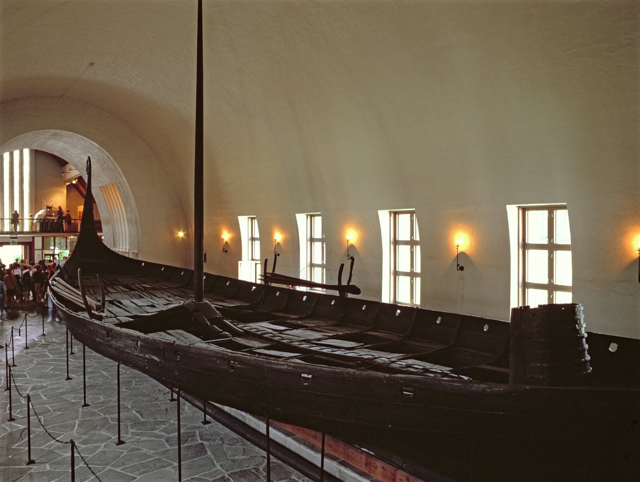 Oseburg longship, c.815-20 AD (ओक की लकड़ी) द्वारा वाइकिंग