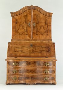लेखन डेस्क, c.1730 (लकड़ी)