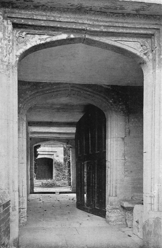 प्रवेश द्वारा चार्ल्स लैथम