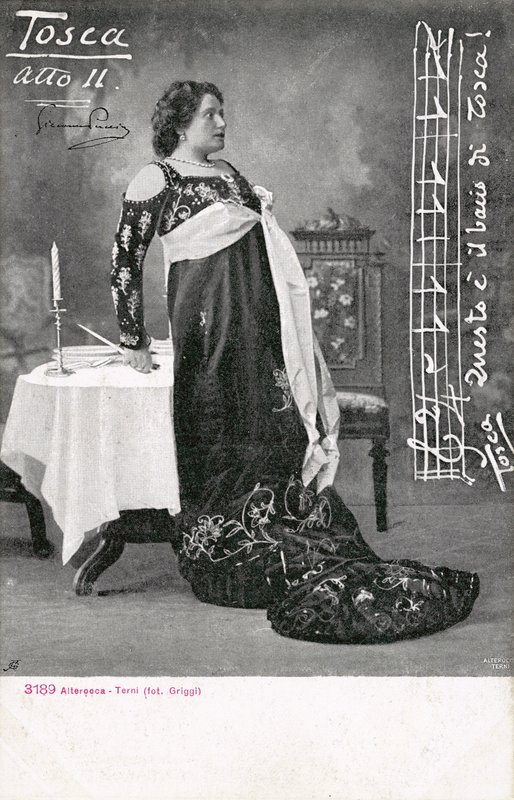 Tosca से दृश्य (b/w फोटो) द्वारा इतालवी फोटोग्राफर