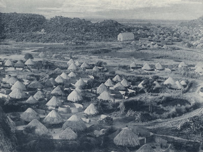 एक मूल गांव (बी/डब्ल्यू फोटो) द्वारा दक्षिण अफ्रीकी फोटोग्राफर